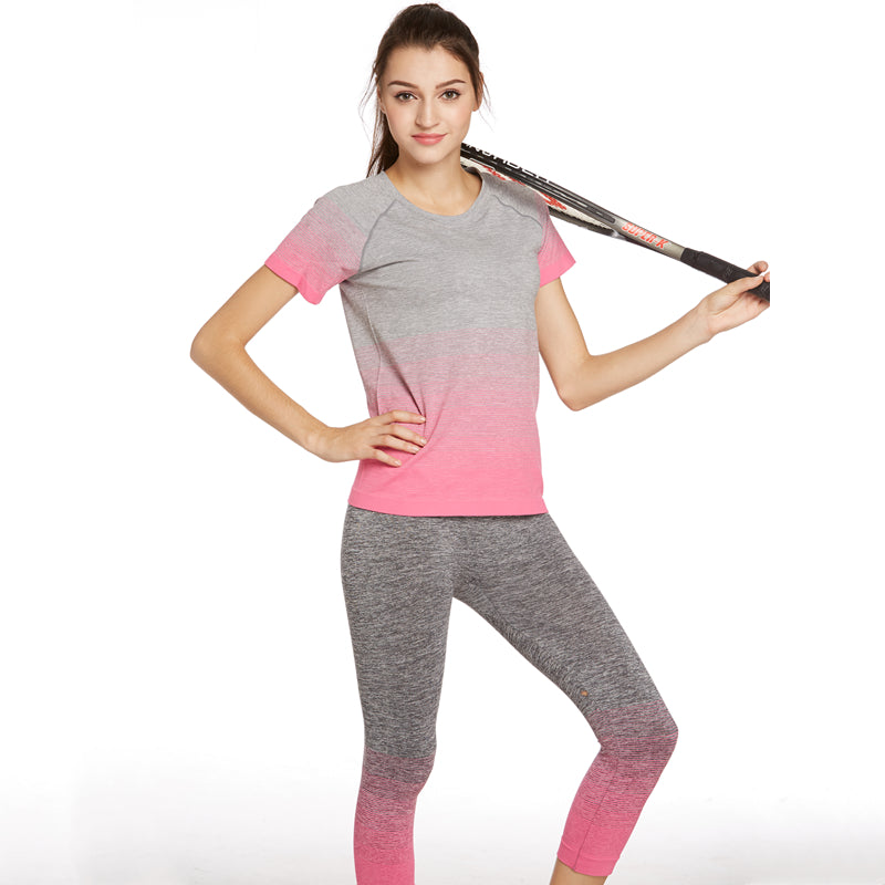 Wholsale Elastic Short Sleeve Gym Seamless Yoga Set Women Short Sleeve Casual Two Piece Sport Set Women Clothing