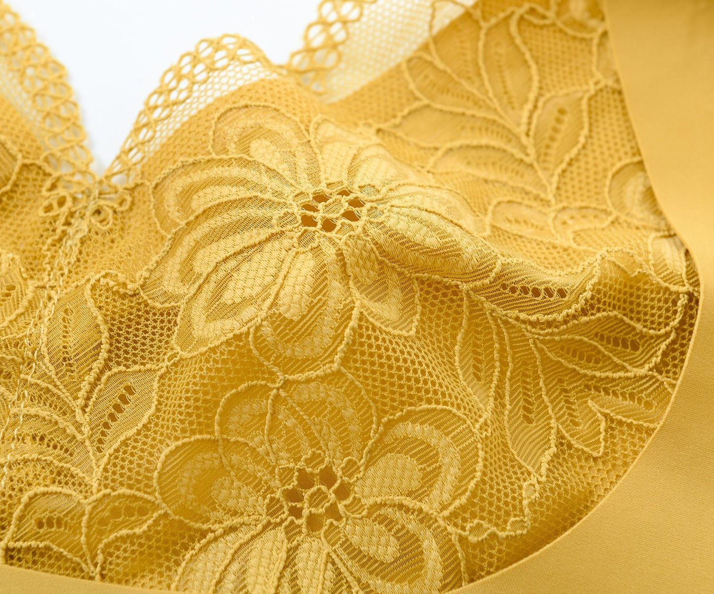 Latex Padded Wire Free Lace Bra Women's Sexy Push Up Bra Laser Cut Adjustable Corrector Bralette Anti-sagging
